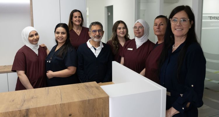 Zahnarzt Mavi - Team